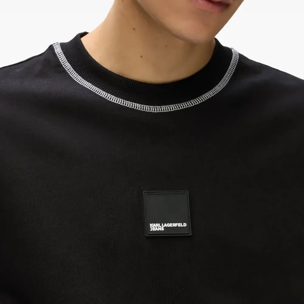 Футболка с длинными рукавами