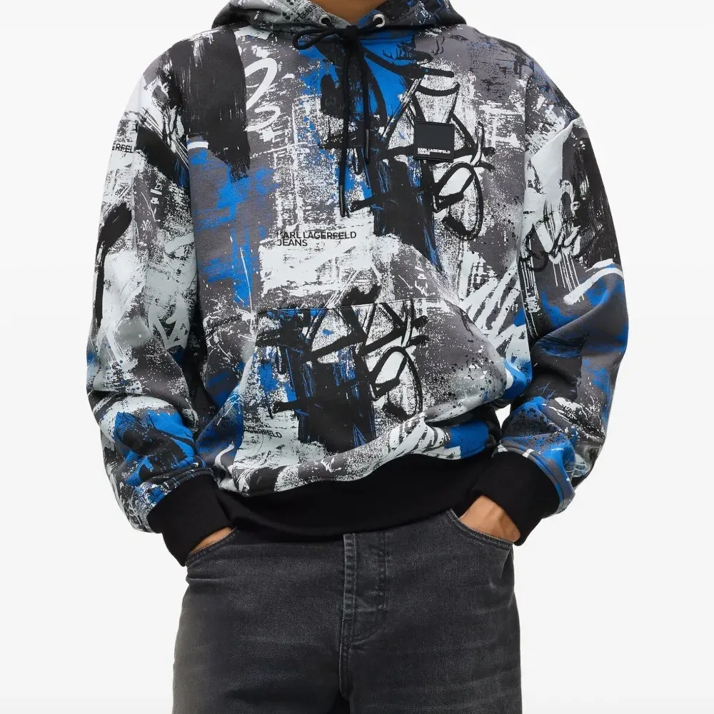 Худи с абстрактным принтом