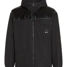 Куртка с нашивкой-логотипом