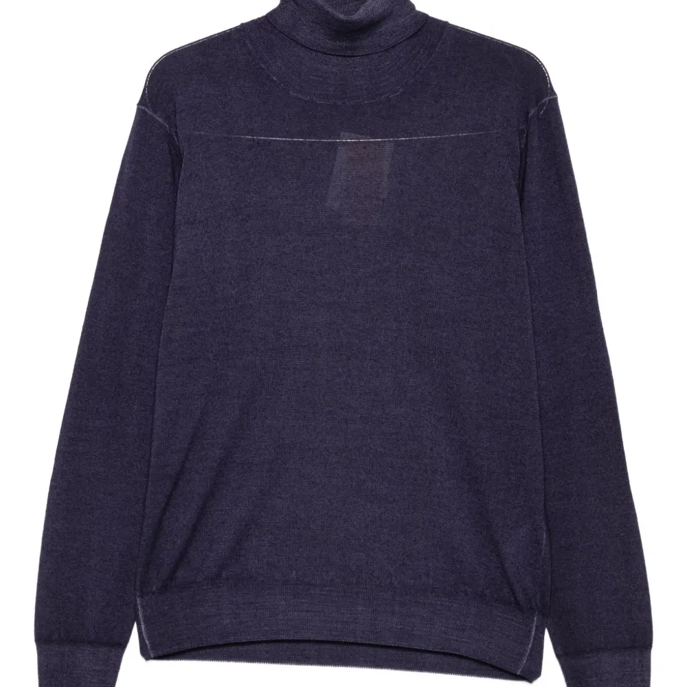 Свитер с воротником-стойкой