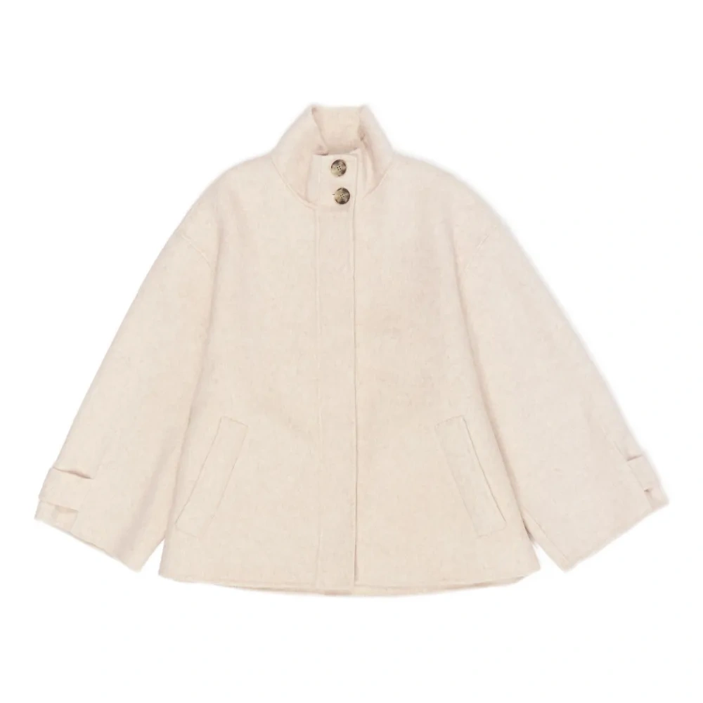 Куртка А-силуэта с высоким воротником