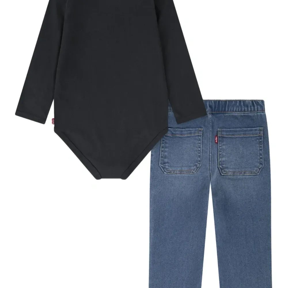 Боди с пуговицами