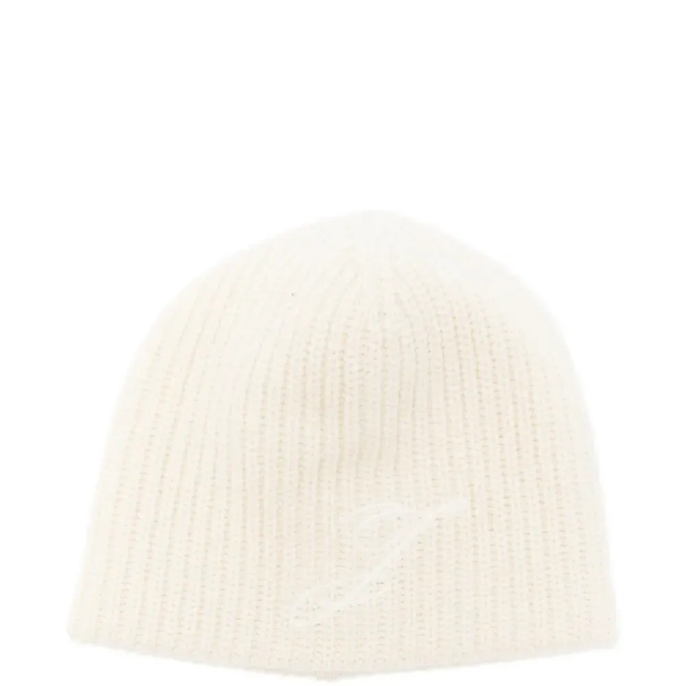 Вязаная шапка в рубчик Вязаная шапка в рубчик