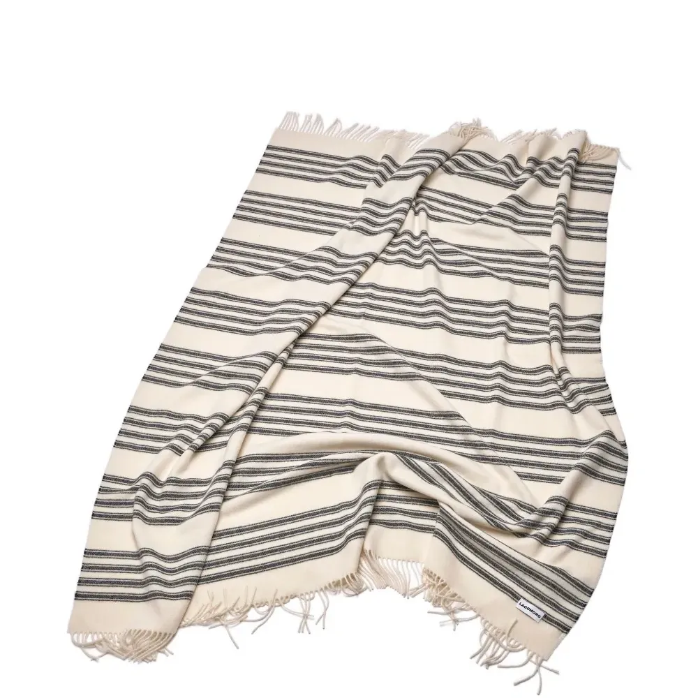 Плед CAMUNI из шерсти мериноса (180 см x 135 см)