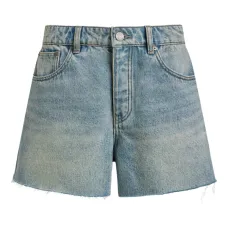Джинсовые шорты с необработанными краями