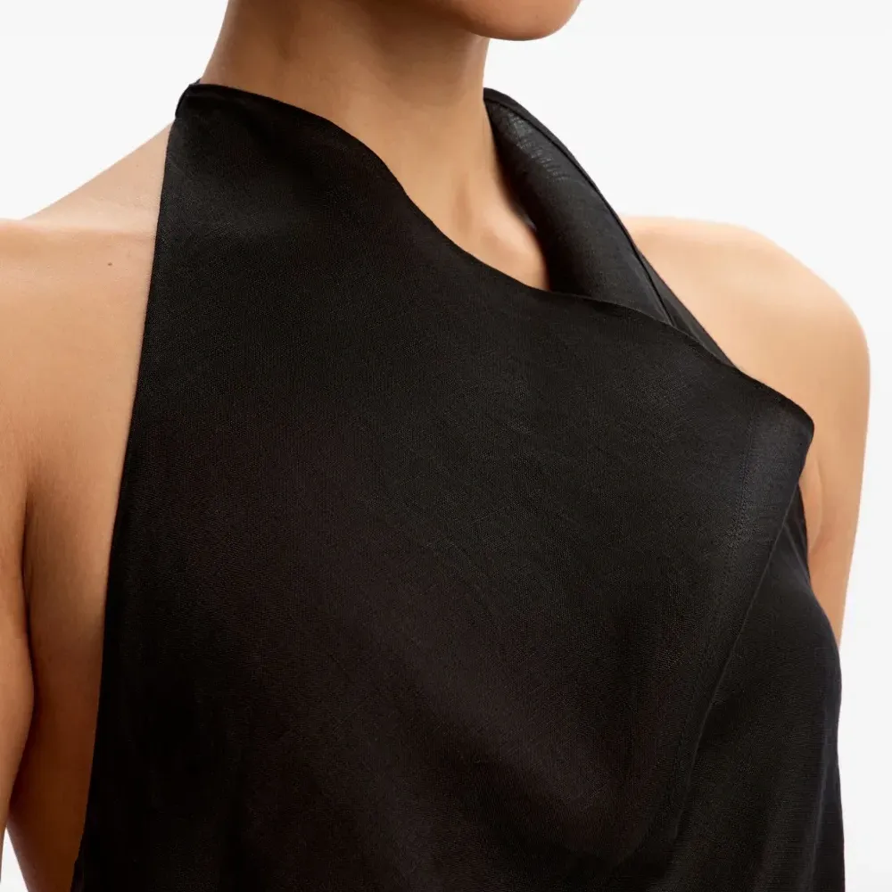 Блузка с вырезом халтер