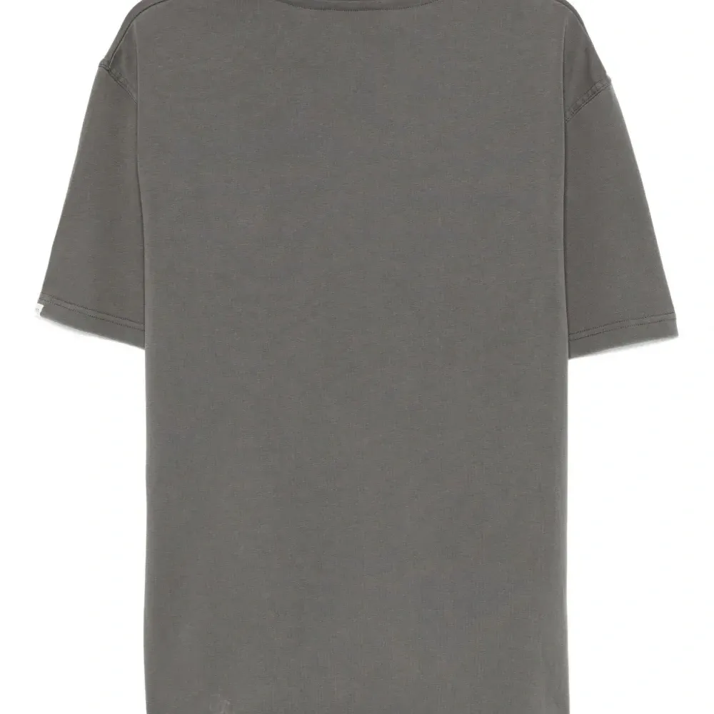 Футболка с круглым вырезом и короткими рукавами