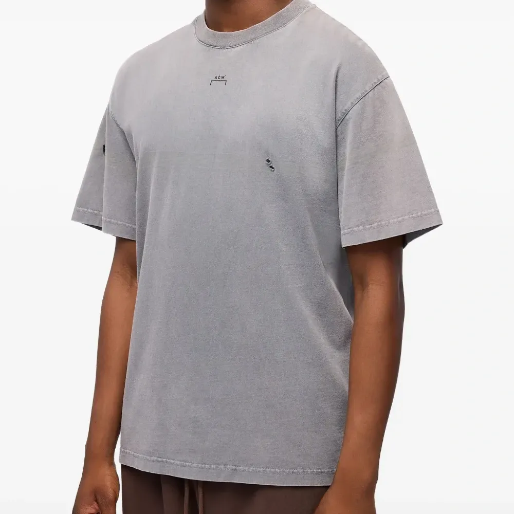 Футболка из хлопка с эффектом потертости