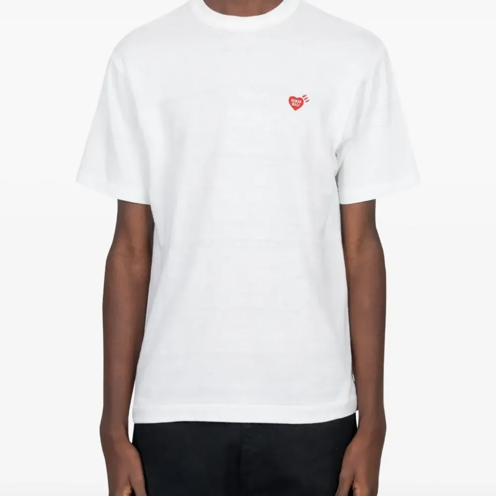 Футболка с графичным принтом