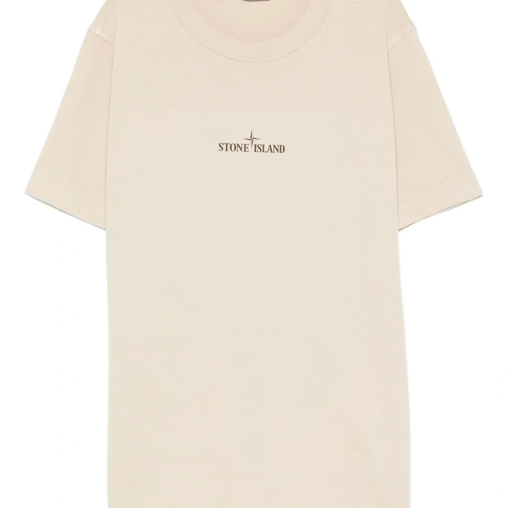 Футболка с логотипом