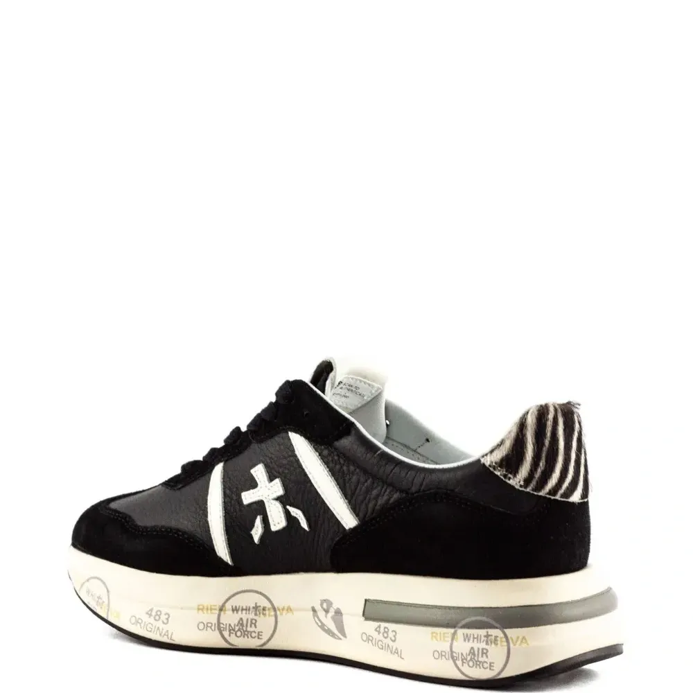 Кожаные кроссовки Cassie с вставками под зебру Кожаные кроссовки Cassie с вставками под зебру