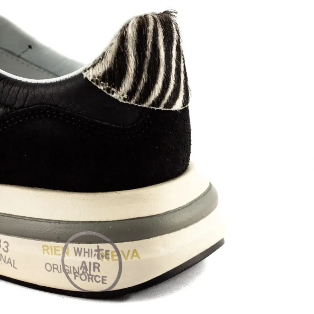 Кожаные кроссовки Cassie с вставками под зебру Кожаные кроссовки Cassie с вставками под зебру