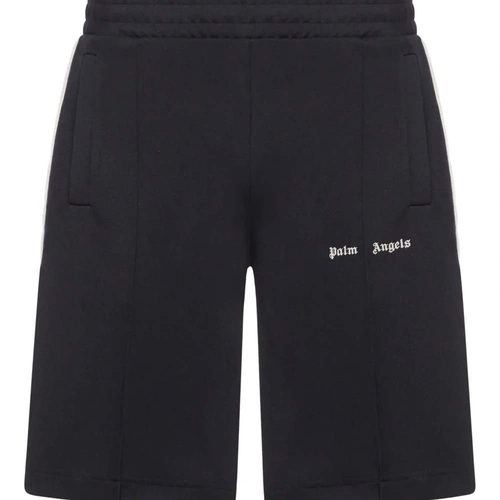 Шорты с вышитым логотипом