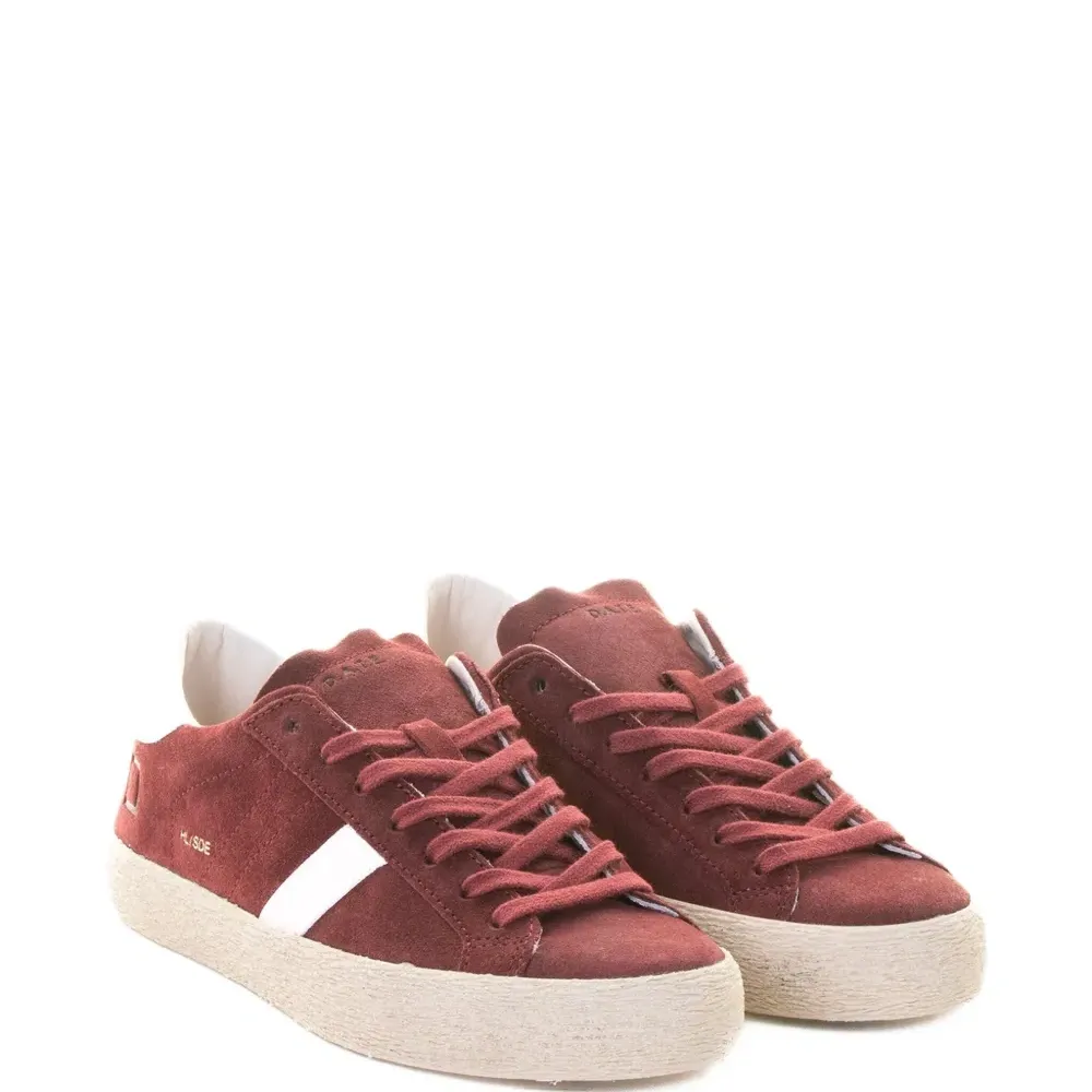 Замшевые кроссовки