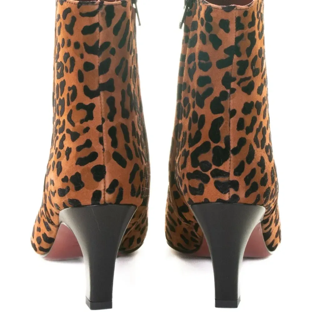 Ботильоны на шпильке с леопардовым принтом, каблук 70 мм Ботильоны на шпильке с леопардовым принтом, каблук 70 мм