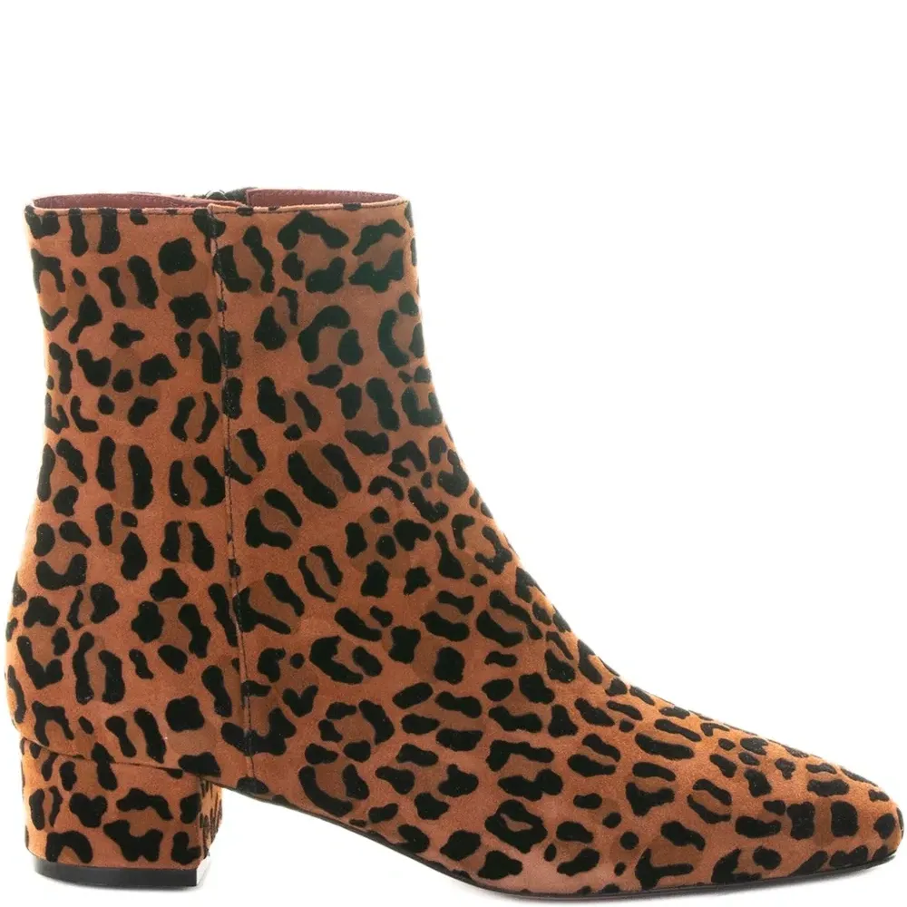 Ботильоны на толстом каблуке с леопардовым принтом