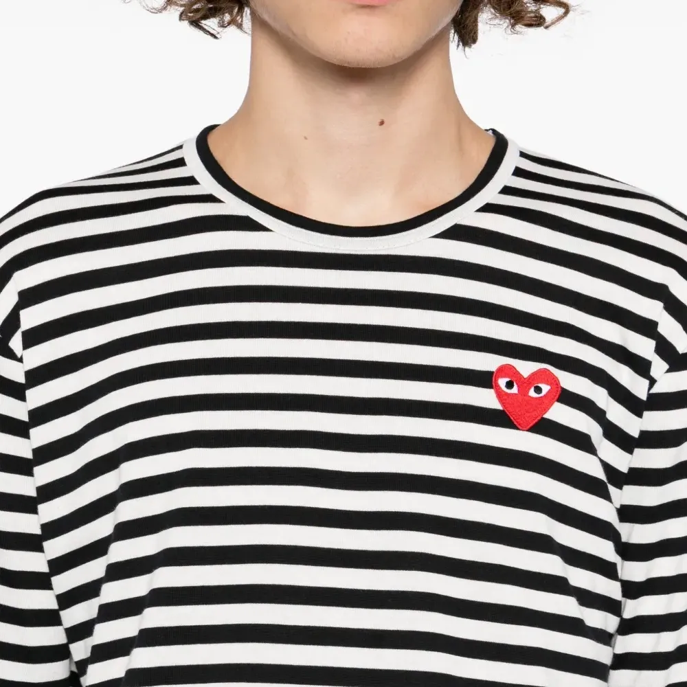 Полосатая футболка с вышивкой