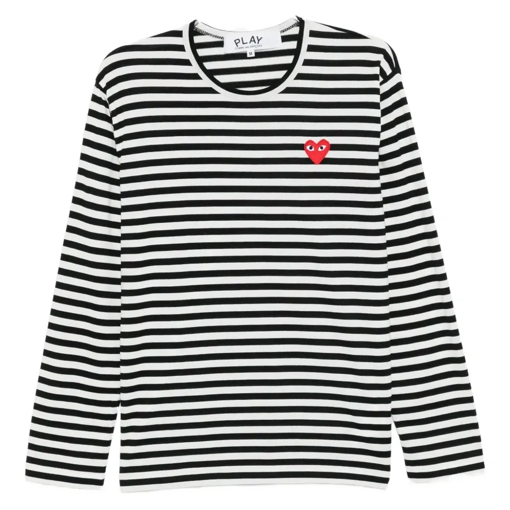 Полосатая футболка с вышивкой