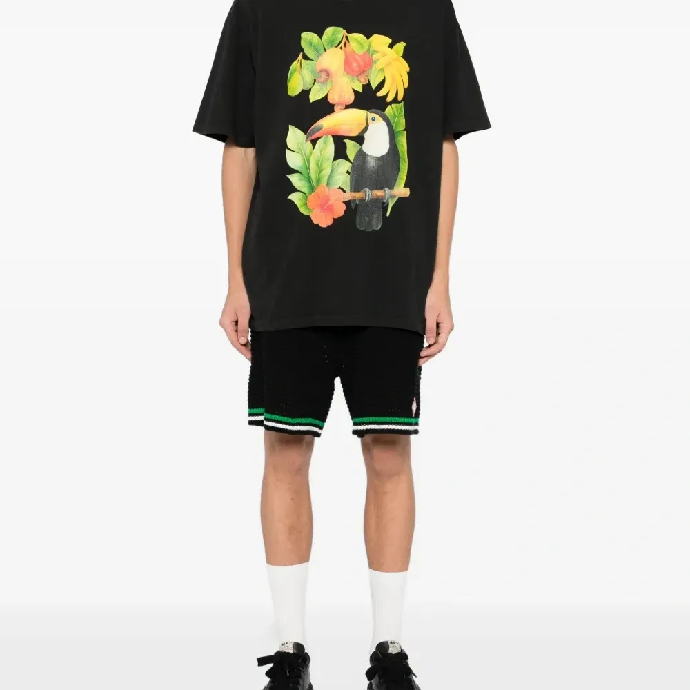 Футболка с графичным принтом Футболка с графичным принтом