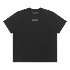 Хлопковая футболка с металлической нашивкой