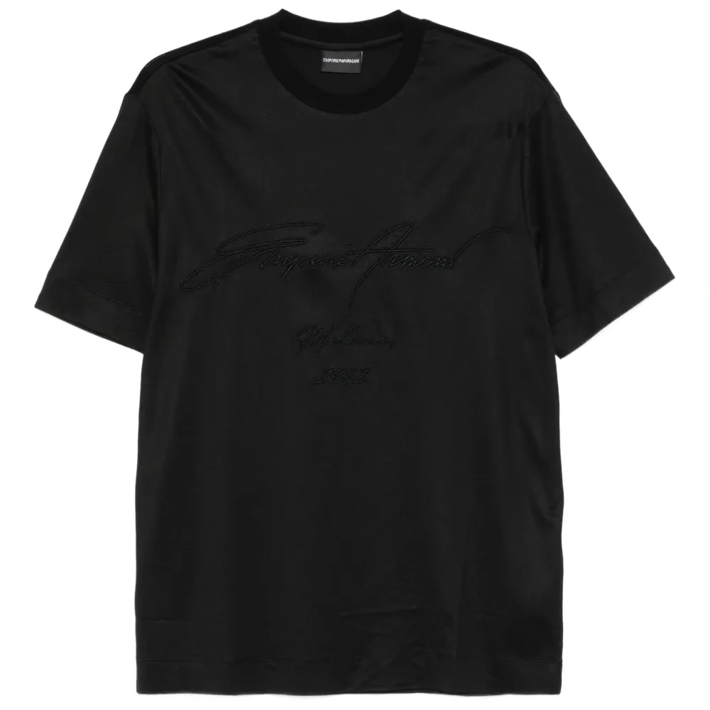 Футболка с вышивкой