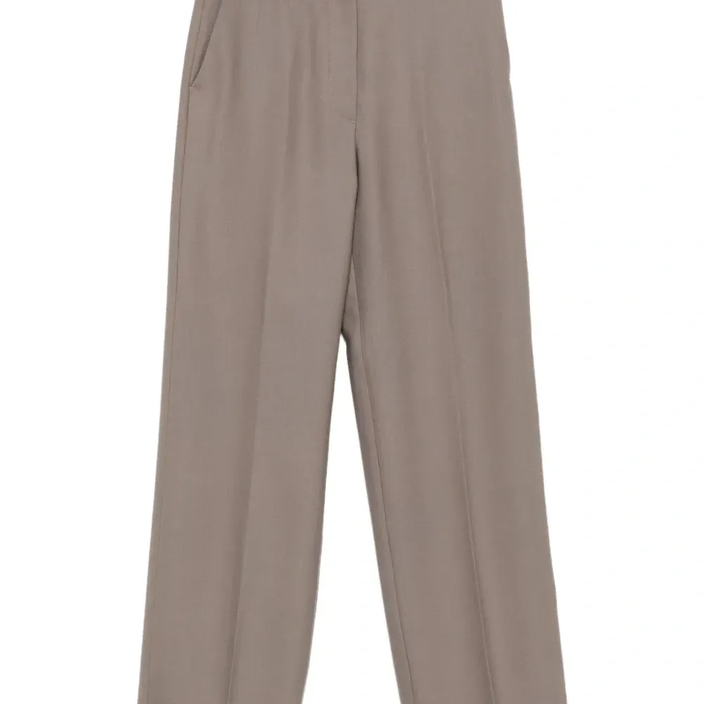 Брюки со стрелками