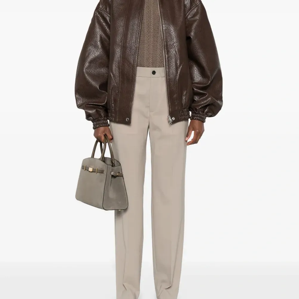 Брюки со стрелками