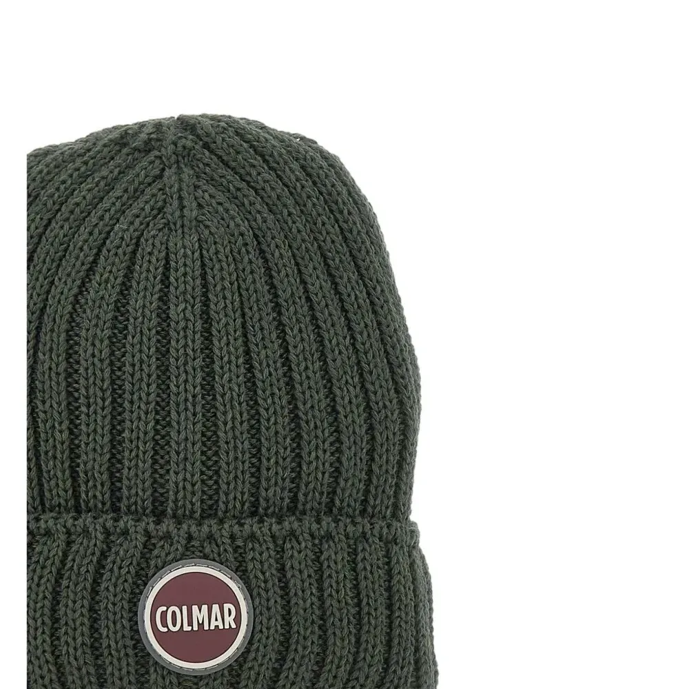 Вязаная шапка с логотипом