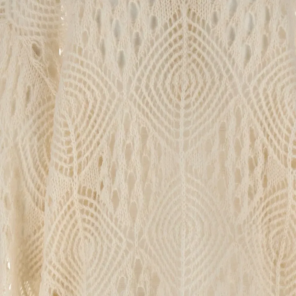 Свободно вязаный свитер с круглым вырезом