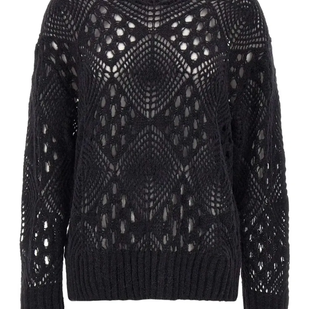 Свободно вязаный свитер с круглым вырезом