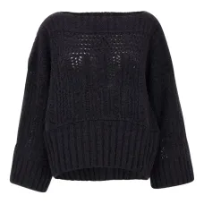 Фактурный свитер с вырезом лодочка