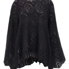 Свитер с широкой вязкой и широкими рукавами