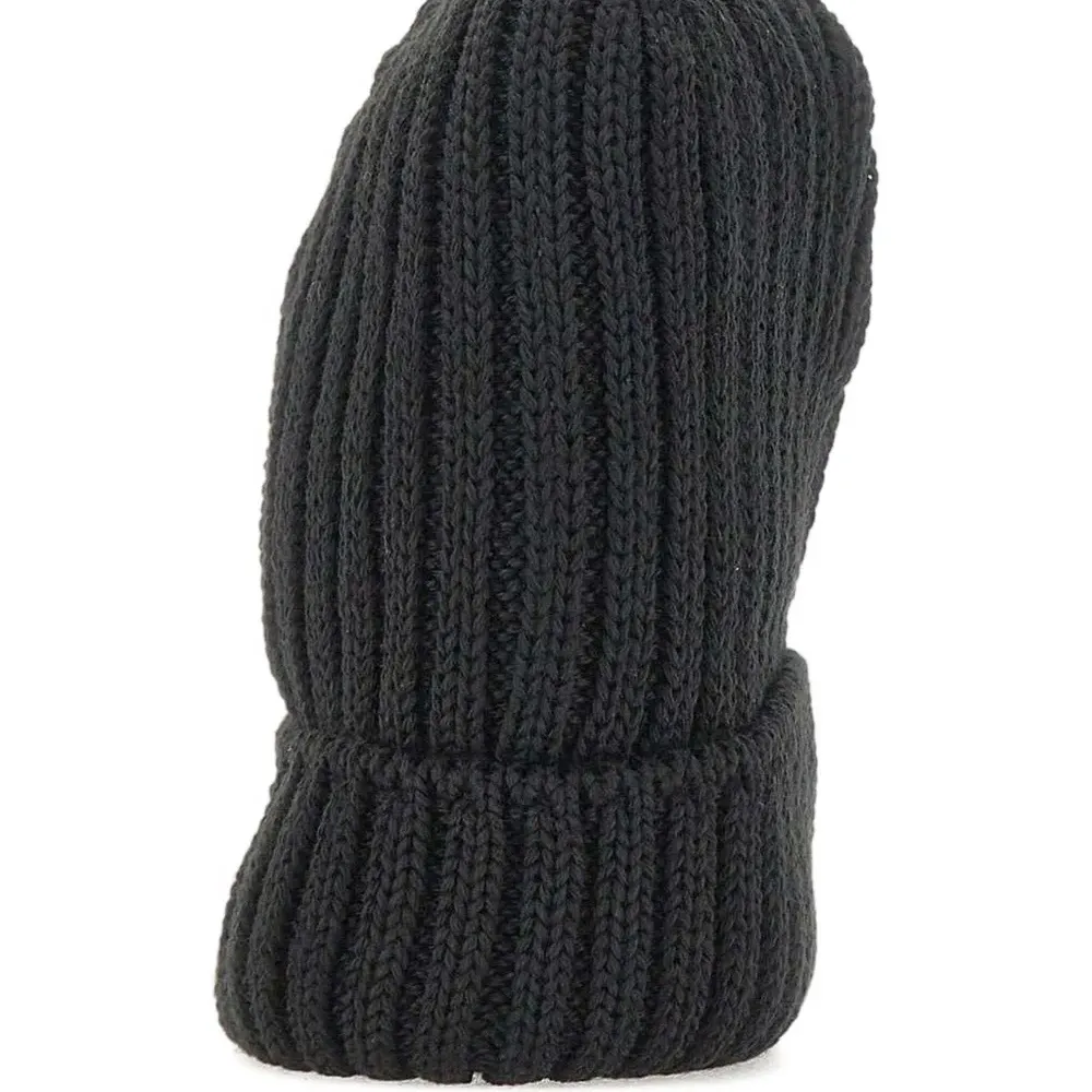 Вязаная шапка с логотипом