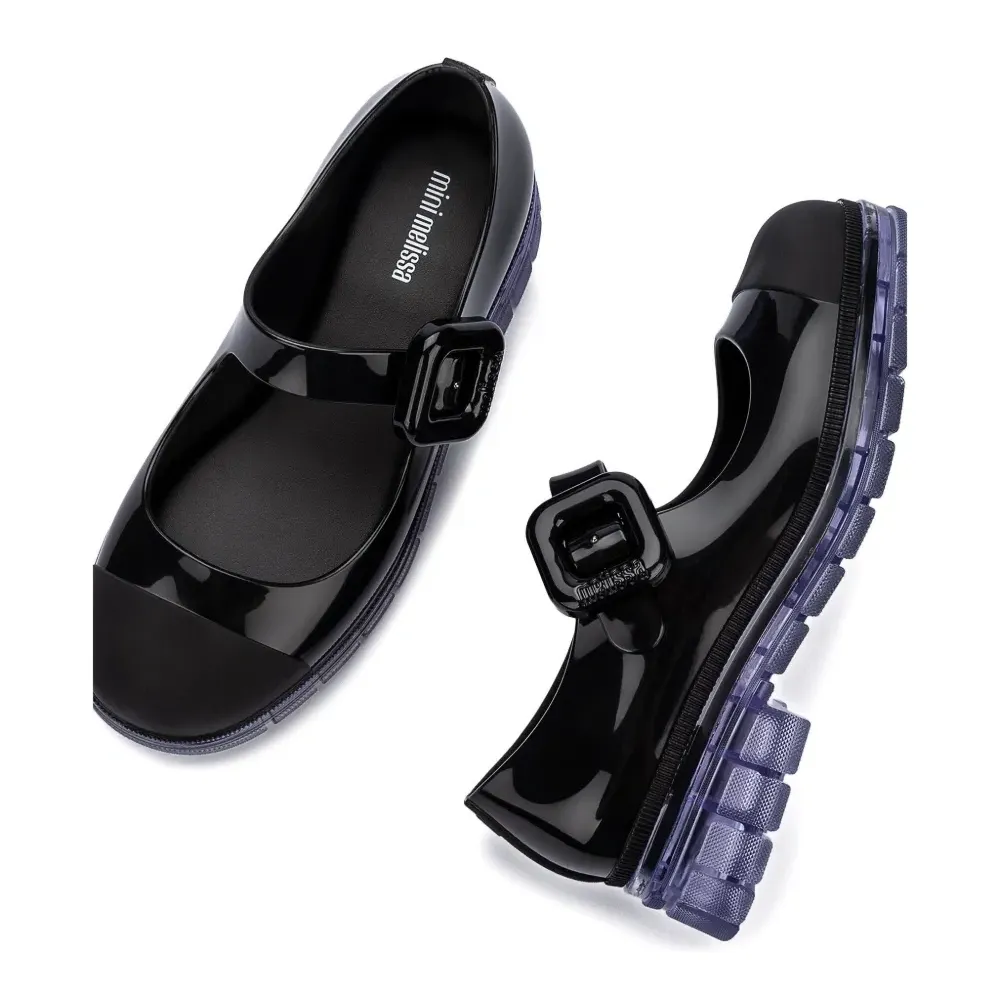 Босоножки June