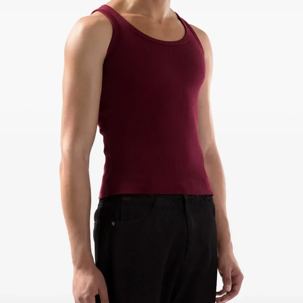 Топ с вышитым логотипом Топ с вышитым логотипом