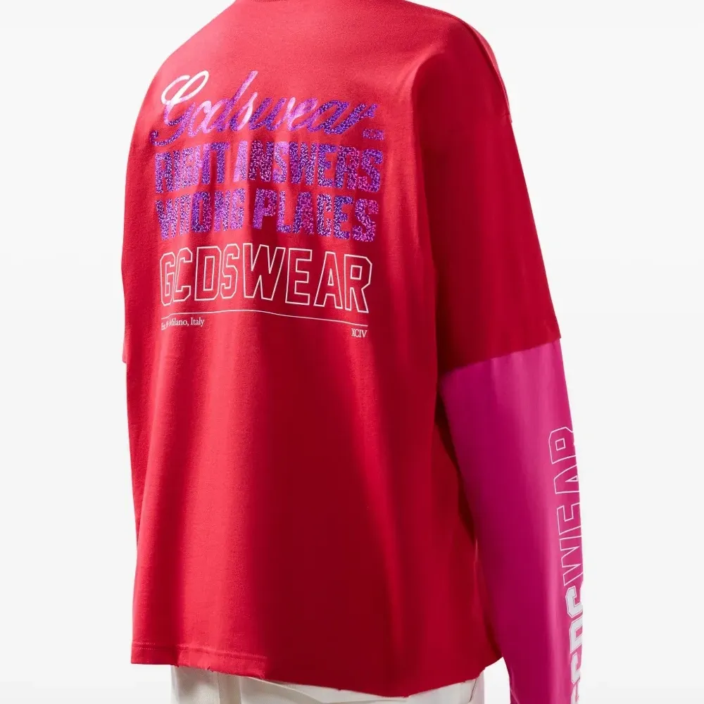 Футболка с длинными рукавами