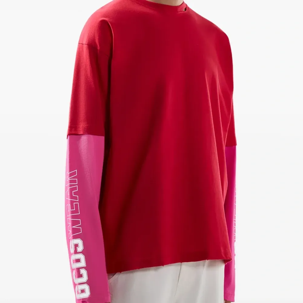 Футболка с длинными рукавами