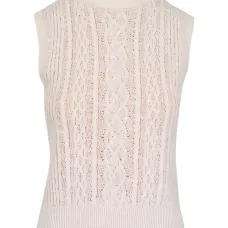 Жилет с высоким воротником и косичной вязкой