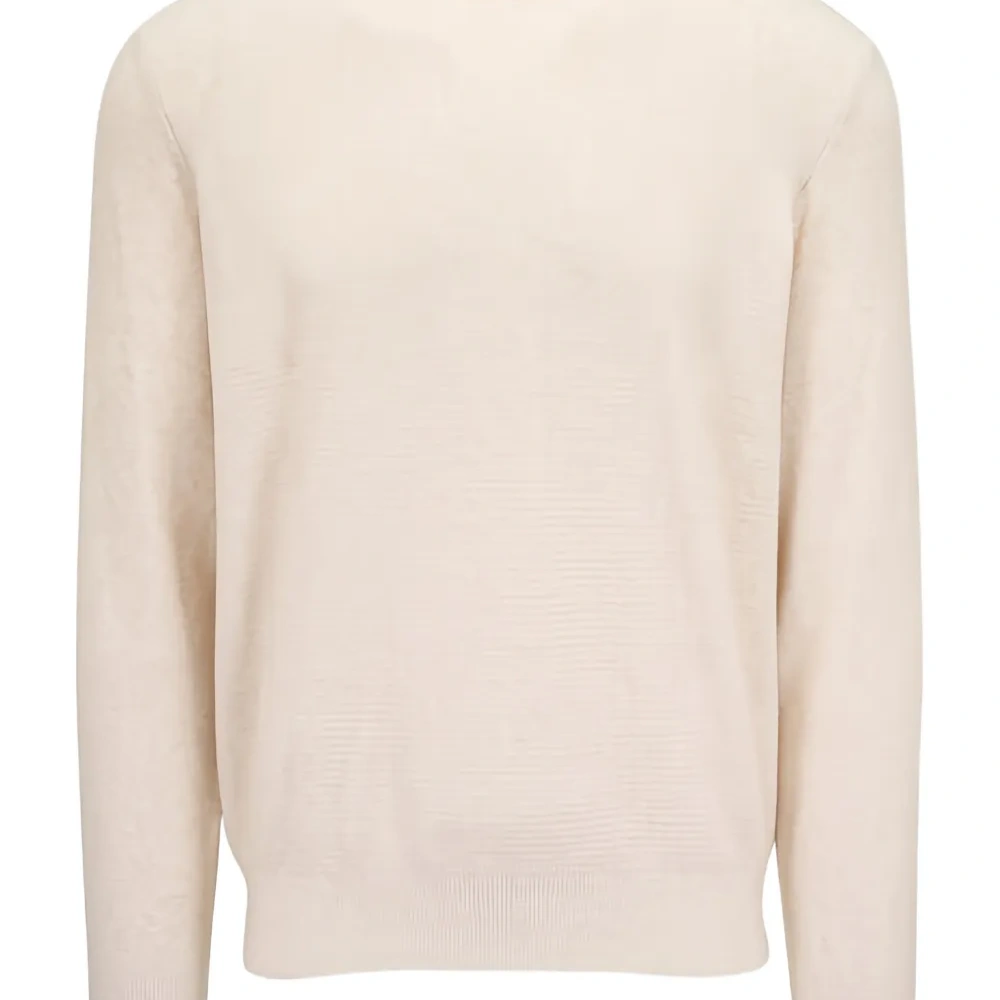 Свитер с круглым вырезом