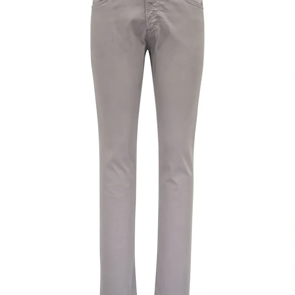 Брюки на молнии