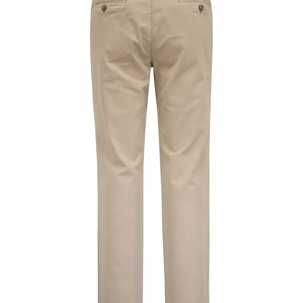 Брюки на пуговицах