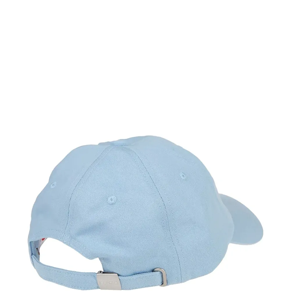 Бейсболка с вышитым логотипом