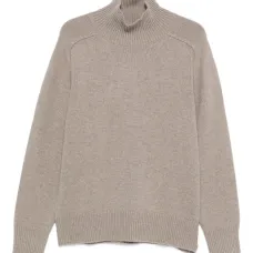 Свитер с воротником-лодочка