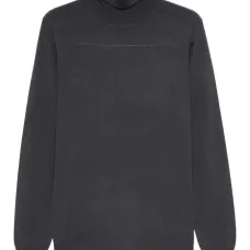 Тонкий вязаный джемпер