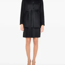 Однобортное пальто с поясом