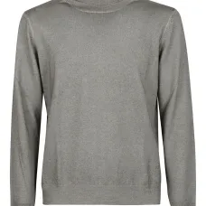 Шерстяной свитер с высоким воротником Шерстяной свитер с высоким воротником