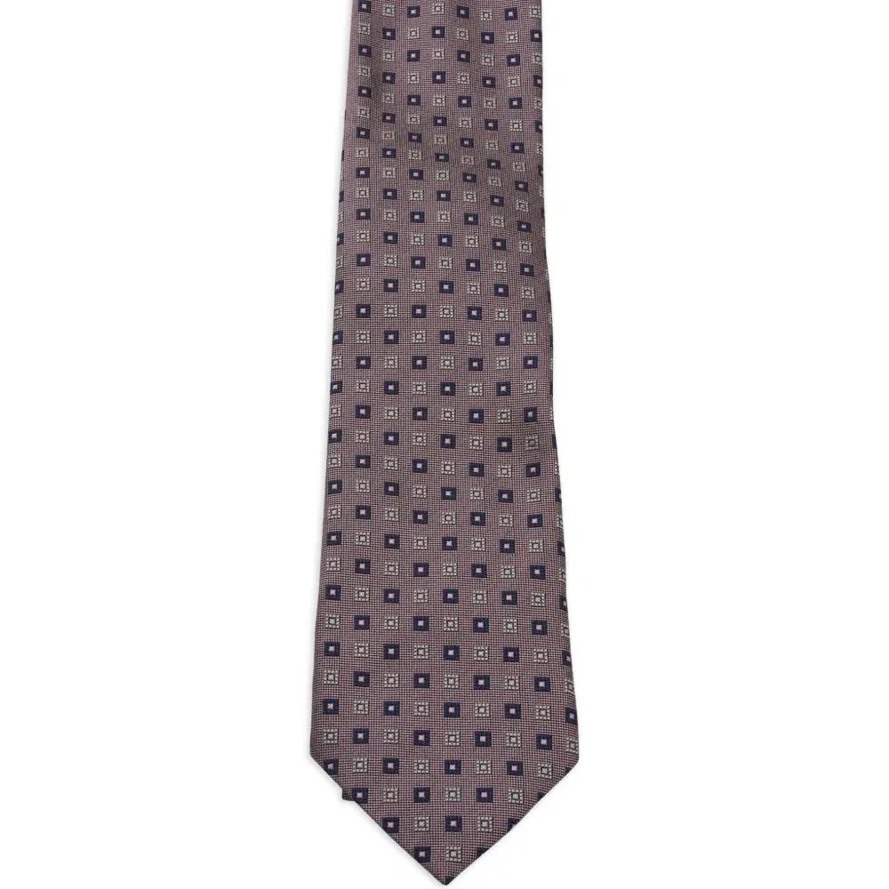 Галстук с геометрическим узором