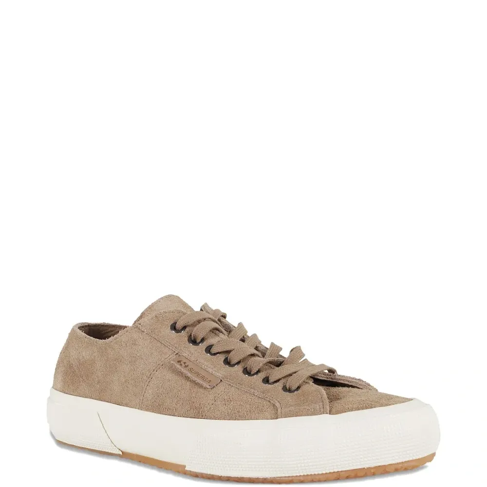 Замшевые кроссовки