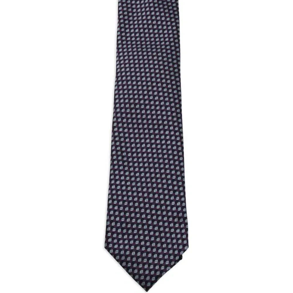 Галстук с геометрическим узором