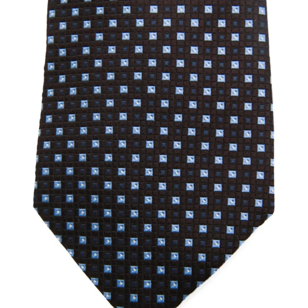 Галстук с геометрическим узором